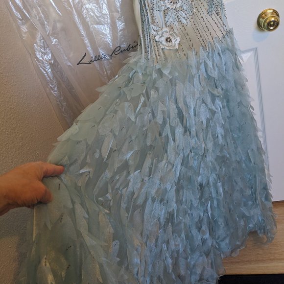 STUNNING SILK Gown | M | Beaded & Sequined | Floral Appliques | ICE BLUE | EVC - Picture 13 of 16
